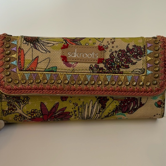 SAKROOTS Peace Orange/Coral Floral Organizer Large Tri-fold Wallet - Picture 2 of 11